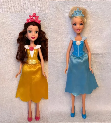 Bonecas Bela e Cinderela da Disney 