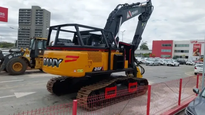 ESCAVADEIRA ESTEIRA SANY SY215F 21T