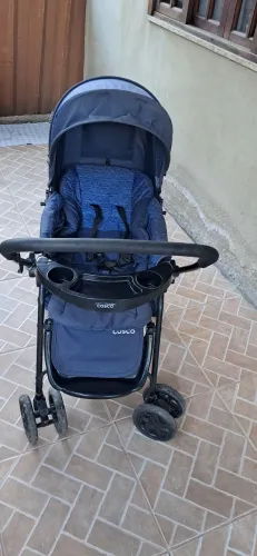 Carrinho e bebê conforto da costo