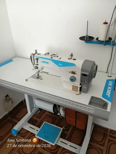 Vende-se Maquina reta industrial Jack