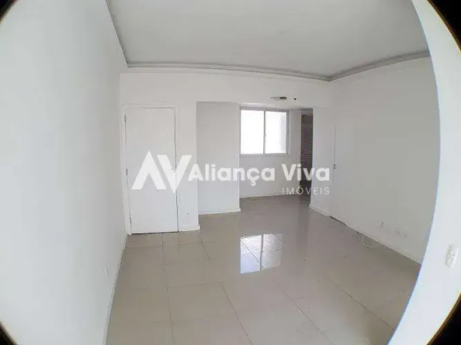 Catete | Apartamento 2 quartos, sendo 1 suite