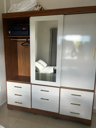 Guarda Roupa