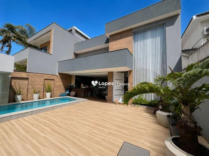 Casa Duplex à Venda no Recreio dos Bandeirantes | 259 m² | 4 Quartos | Condomínio no Ponta