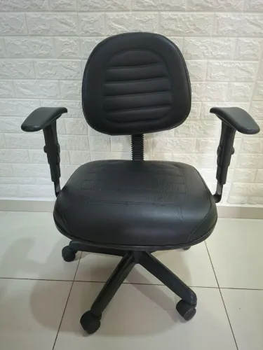 Cadeira escritório giratória