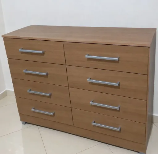 Cômoda Raíssa 8 gavetas 