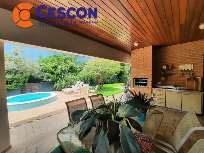 Casa em Condomínio de Luxo na Aldeia da Serra, Barueri-SP: 4 Quartos, 2 Suítes, 3 Salas, 6