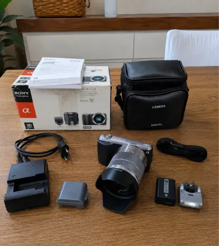 Sony Alpha NEX-C3 + Lente 18-55mm OSS - Kit Completo