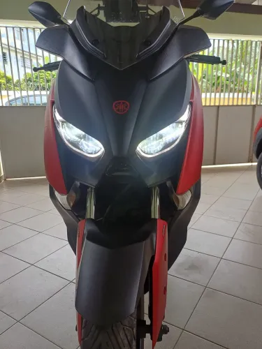 Vendo XMax 250 Vermelha 