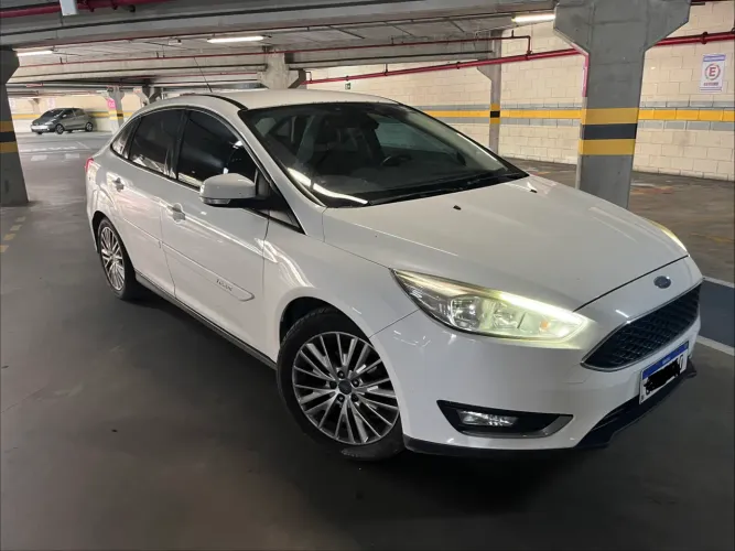Ford Focus Fastback Se/se Plus 2.0 Flex Aut. 2017