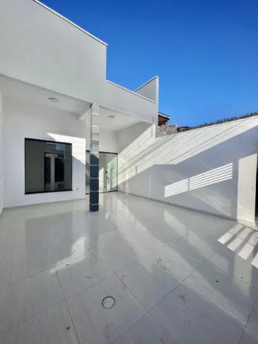 Casa com planejados para alugar