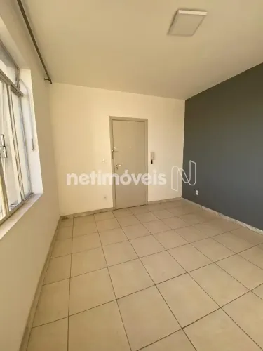 Apartamento de 3 Quartos para Aluguel no Bairro Barroca