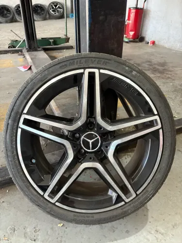 Roda Mercedes aro 19