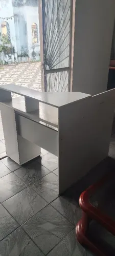 Escrivaninha em L
