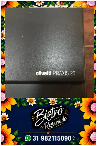 Máquina de escrever antiga