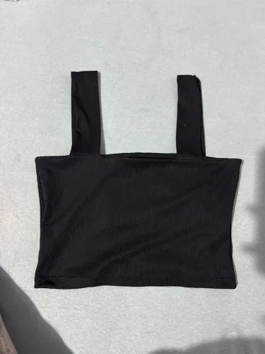CROPPED PRETO