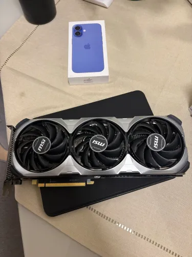 Placa de Vídeo MSI RTX 4060 Ti Ventus 3X 8GB - Excelente Estado