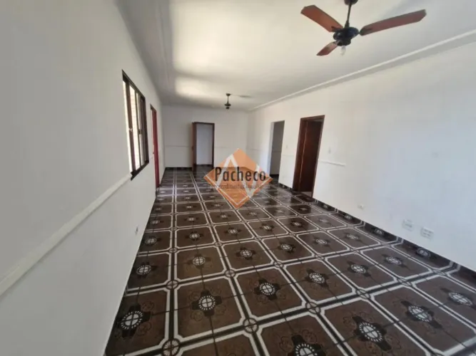 Cobertura na Praia Grande, Ocian, 04 dormitórios (2 suítes), 02 vaga, 192m², R$695.000,00