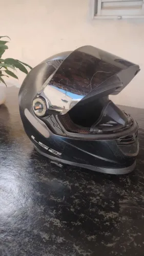 Vendo LS2 bom estado