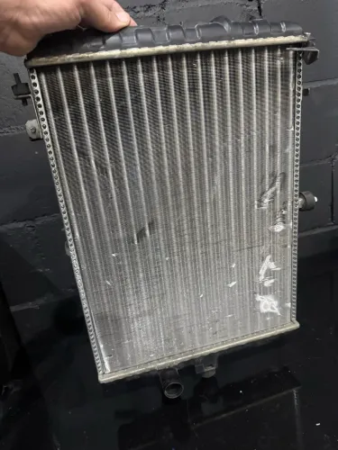 Radiador VW Gol com ventoinha e sensor 