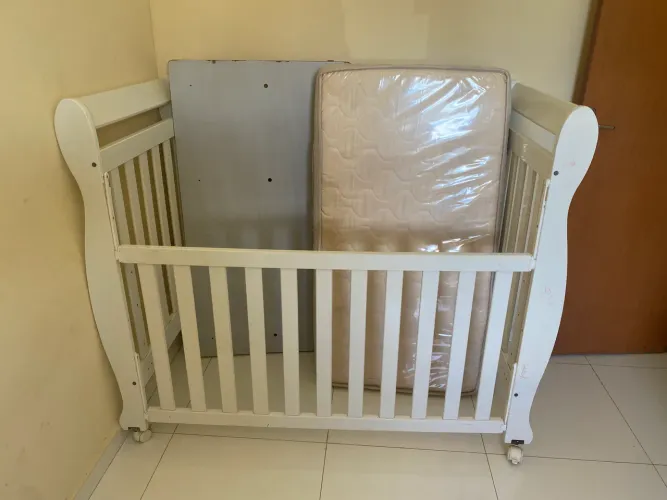 Berço Branco Tipo Americano 