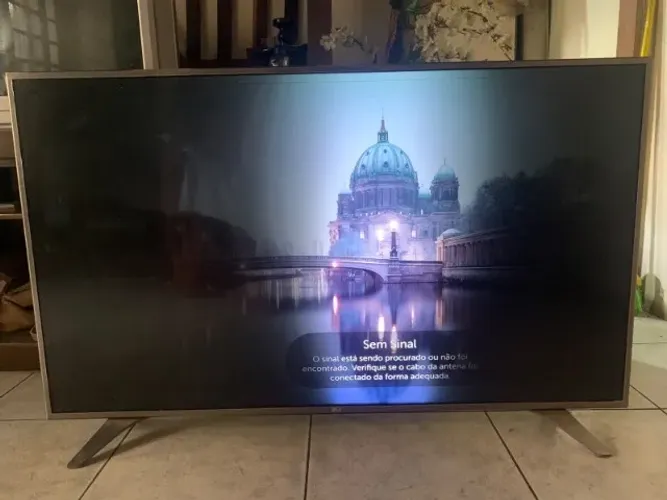Smart TV LG 55" 4K 55UH6500 Completa (Para Conserto ou Peças)