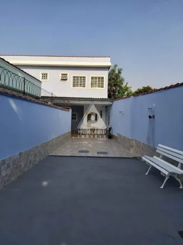 Espetacular Casa com 4 quartos em Nova Iguaçu