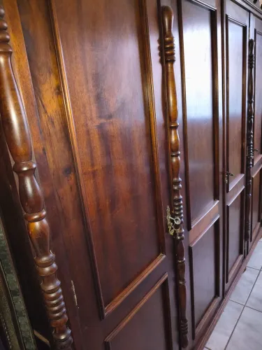 Guarda roupa casal madeira maciça