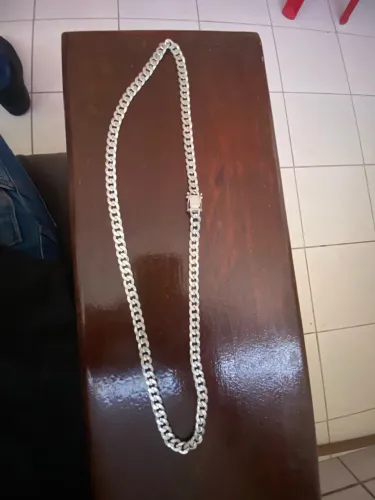 Corrente de prata