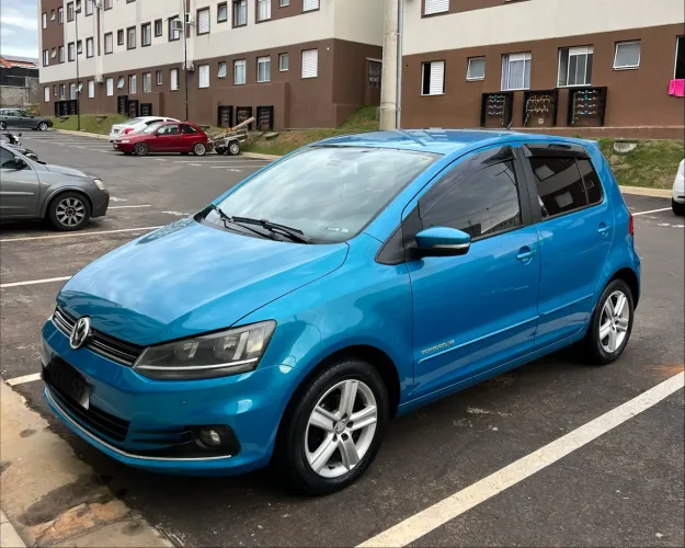 Volkswagen Fox Comfortline 1.6 Flex 8V 5P 2015