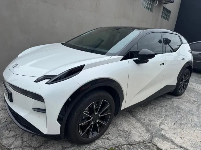 Zeekr X PREMIUM Premium (elétrico) 2025