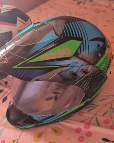 Vendo capacete Cross com viseira