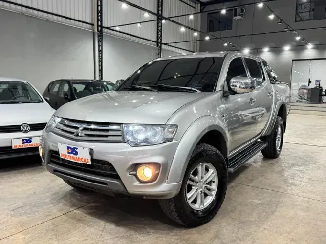 Mitsubishi L200 Triton HPE 3.2 CD TB Int.diesel AUT 2015