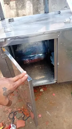 Vende se um carrinho de churrasco