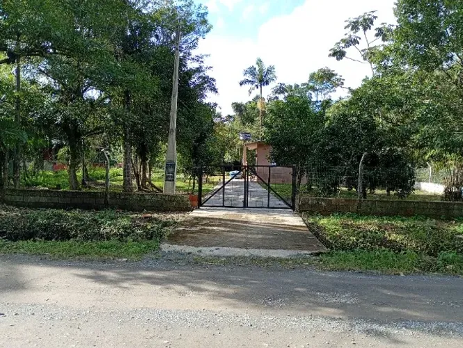 Chácara e casa grande