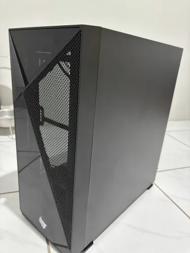 Gabinete Pichau Lark Vidro temperado