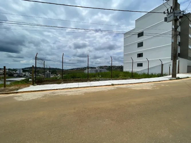 Lote / Terreno - Aeroporto