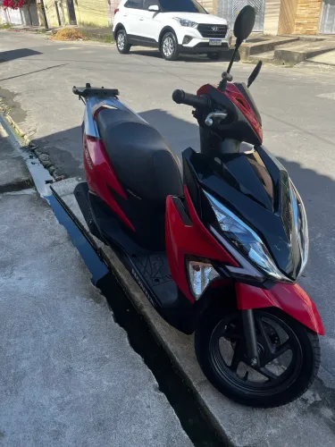 Honda Elite 125 2024 vermelho pérola