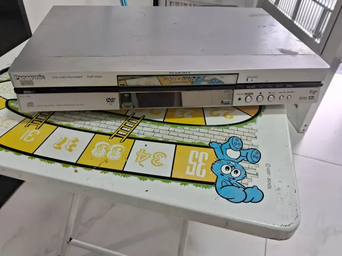 Gravador de dvd Panasonic com HD com defeito