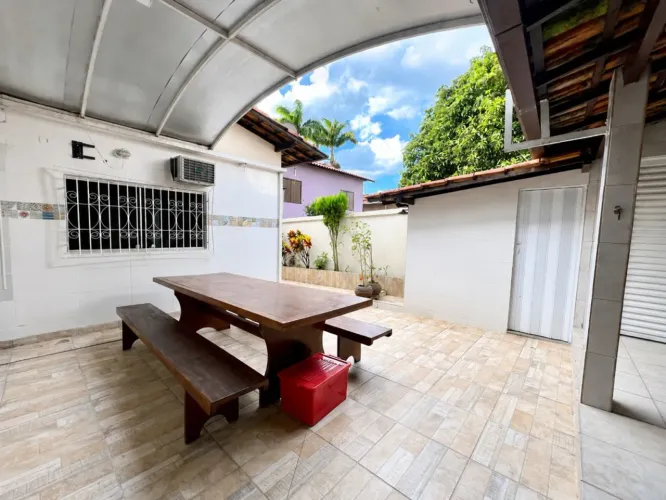 Casa Geminada com 3 quartos à venda em Belo Horizonte