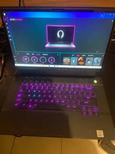 Alienware m15