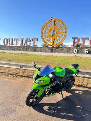 Ninja Kawasaki - ZX6-R 600cc