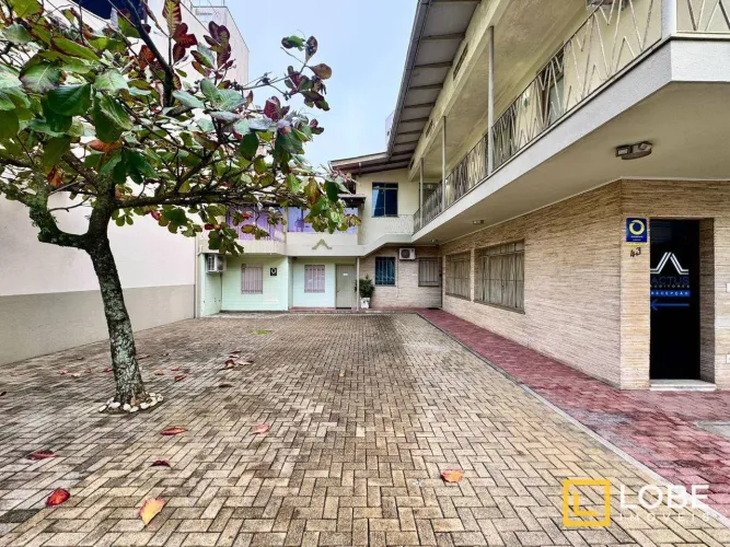 Casa comercial à venda, por R$ 1.300.000 - Ponta Aguda - Blumenau/SC