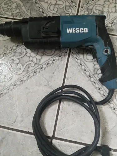 70$ Aluguel de martelete