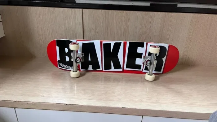 Skate Profissional com melhores peças - Novo Importado /Baker/Ind./Bronson-g3/SpitfireF4