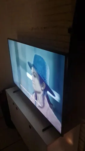 Vendo TV smart 43 sansung pouco tempo de uso