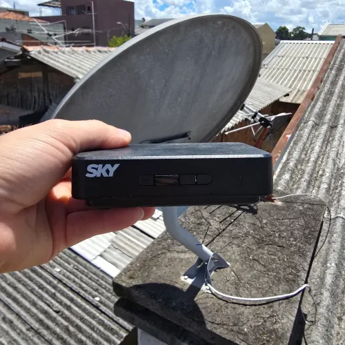 Antena sky com receptor pre-pago