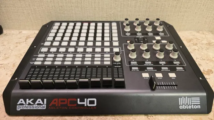 OBLETON APC40 + Case