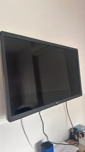 TV LG Smart 32 Polegadas - Perfeito Estado