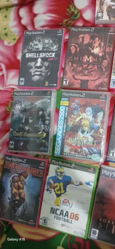 Vende-se jogos de ps2 15 reais cada um