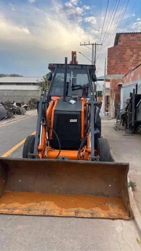 Retroescavadeira